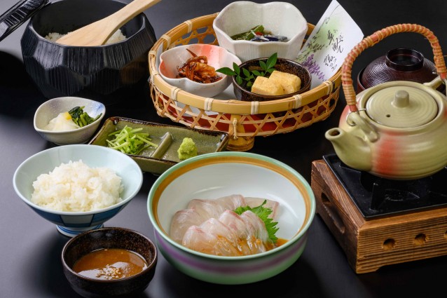 特別朝食【三重県産真鯛の朝茶漬け】