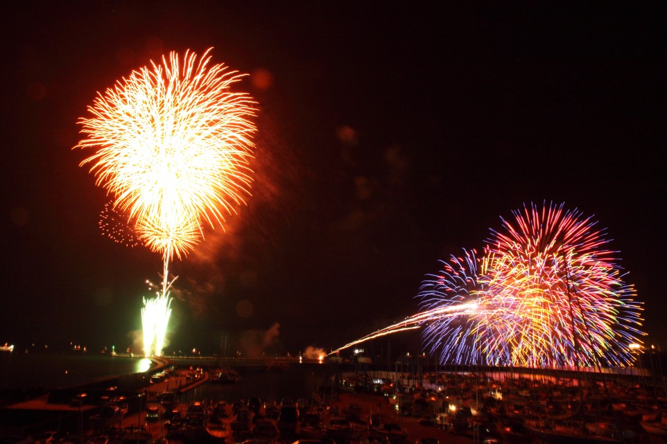 津花火大会